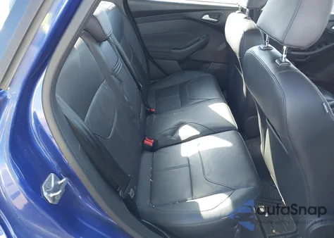 2015 Ford Focus Se z USA, uszkodzony, nr VIN 1FADP3F2XFL357044